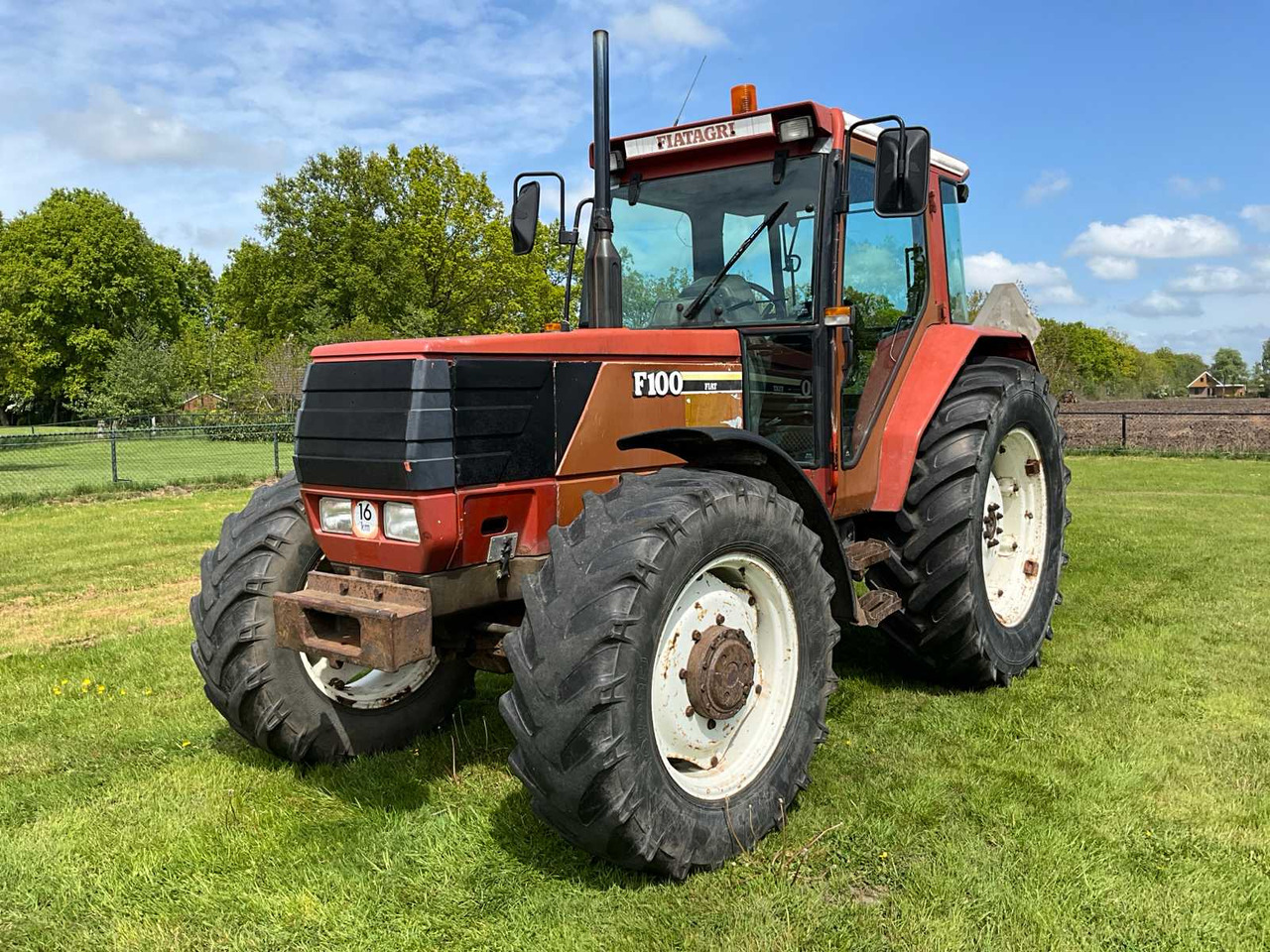 Fiat F100 DT - Farm tractor: picture 2 Fiat F100 DT - Farm tractor: picture 2