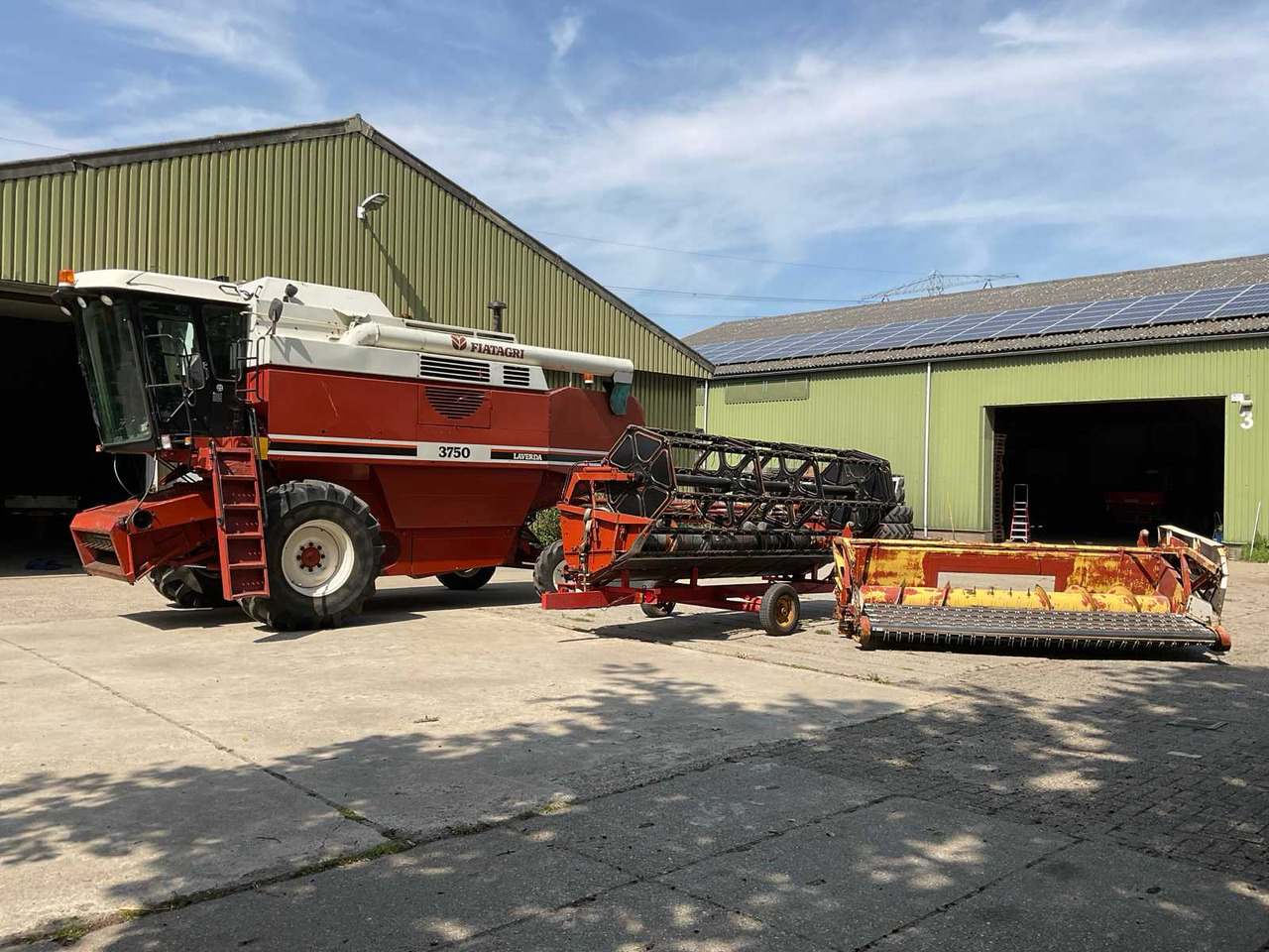 FiatAgri Laverda 3750 - Combine harvester: picture 2 FiatAgri Laverda 3750 - Combine harvester: picture 2