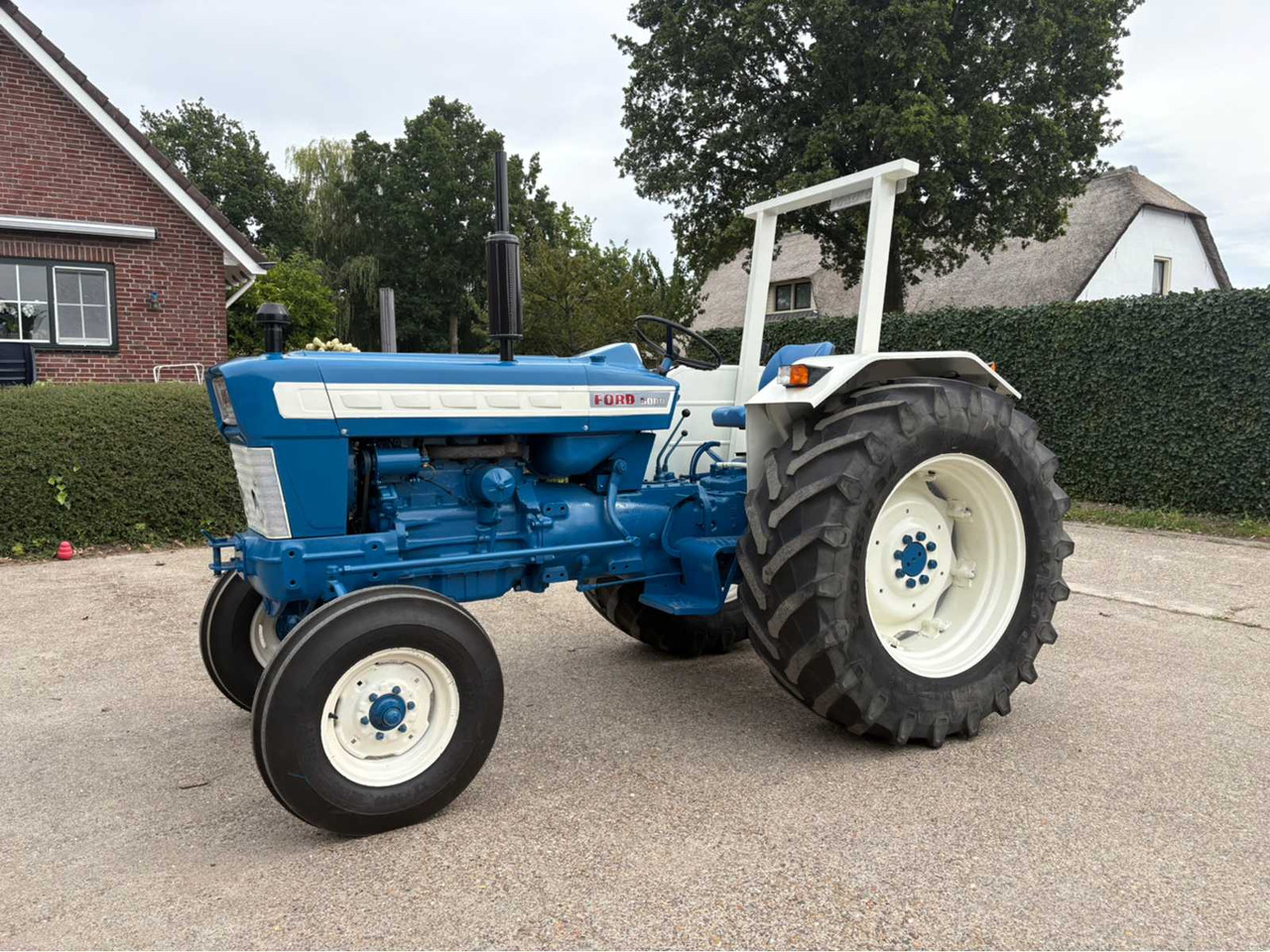 Ford 5000 - Compact tractor: picture 2 Ford 5000 - Compact tractor: picture 2