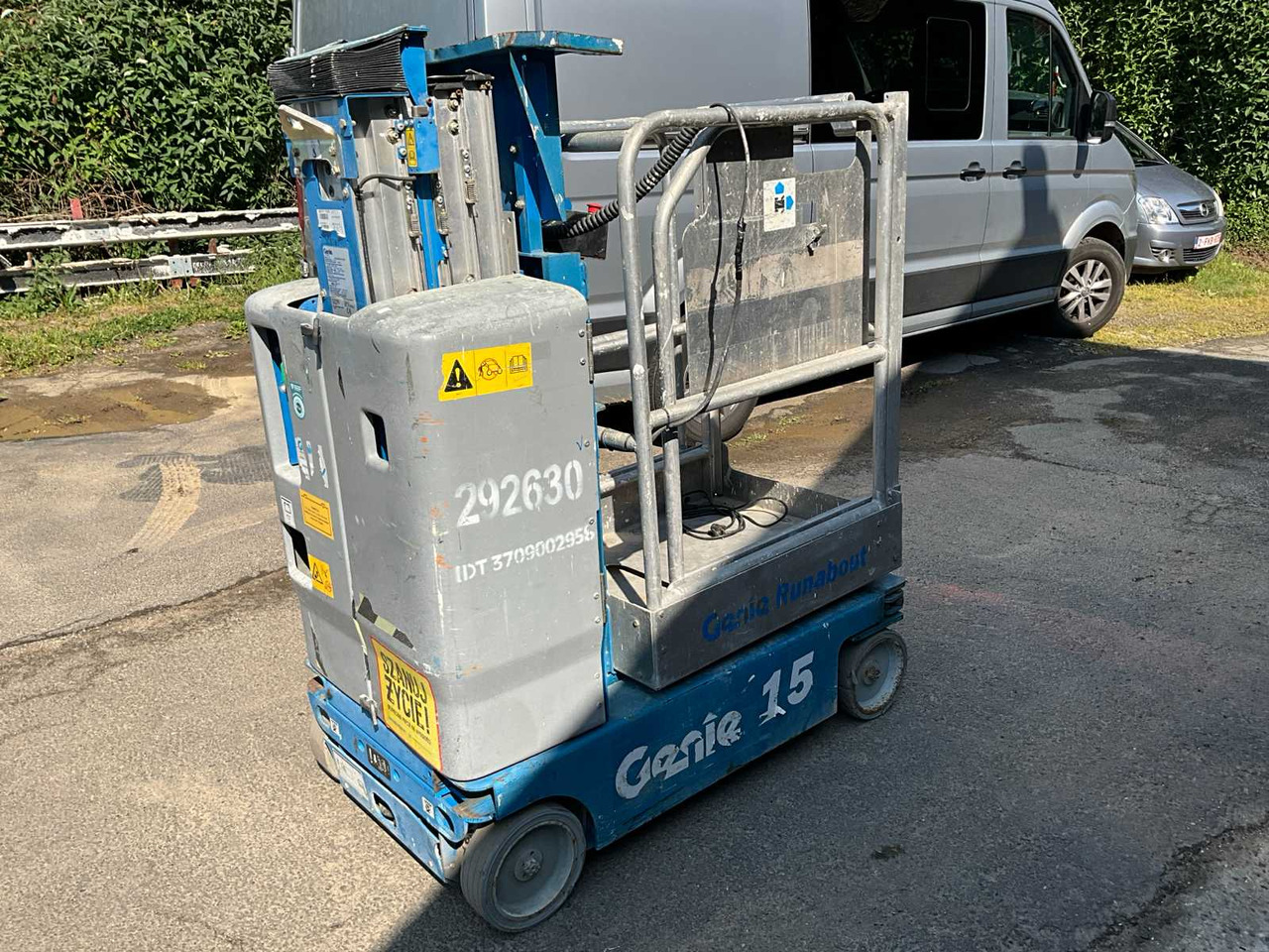 Genie runabout Genie 15 GR-15 - Aerial platform: picture 1 Genie runabout Genie 15 GR-15 - Aerial platform: picture 1