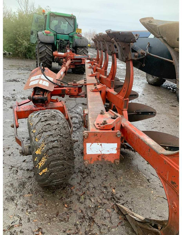 Gregoire Besson  - Plow: picture 5 Gregoire Besson  - Plow: picture 5