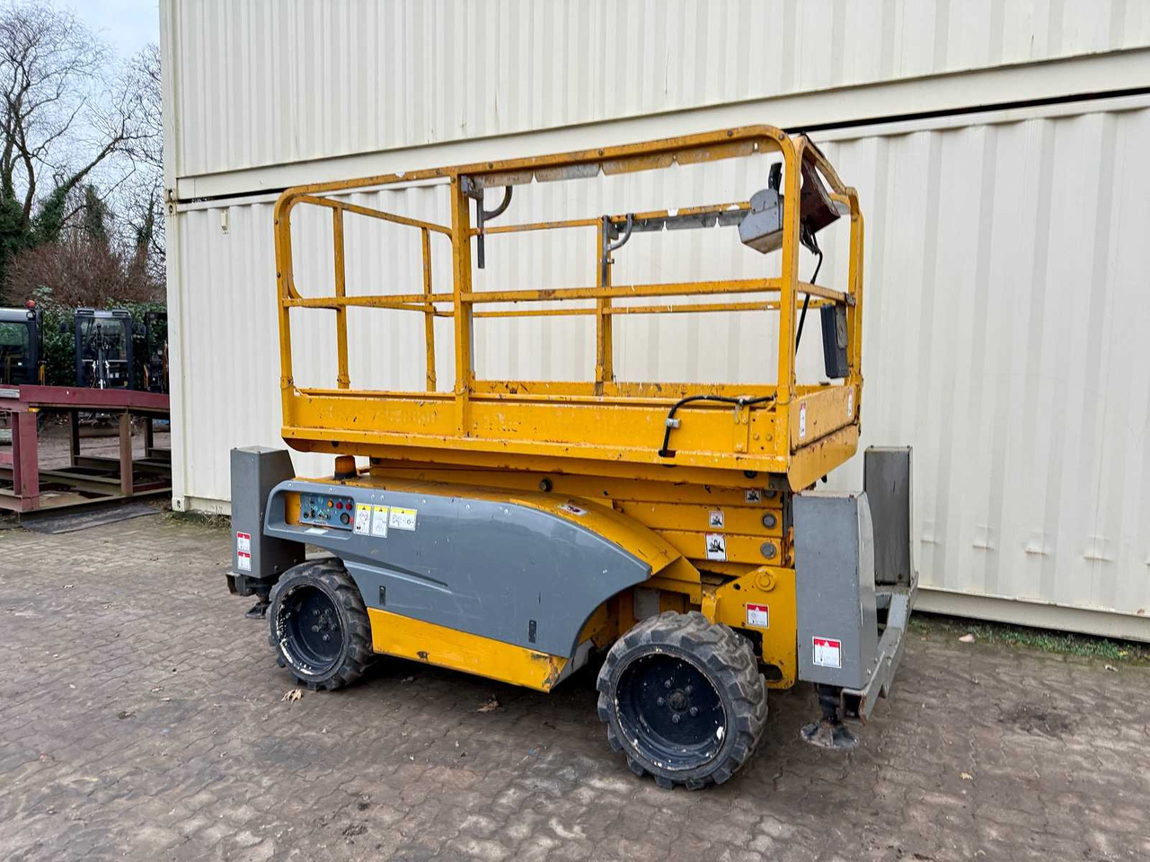 HAULOTTE - COMPACT 10DX 4X4 DIESEL - 10.15 METERS - 2014 - AERIAL WORK PLATFORM - Aerial platform: picture 4 HAULOTTE - COMPACT 10DX 4X4 DIESEL - 10.15 METERS - 2014 - AERIAL WORK PLATFORM - Aerial platform: picture 4