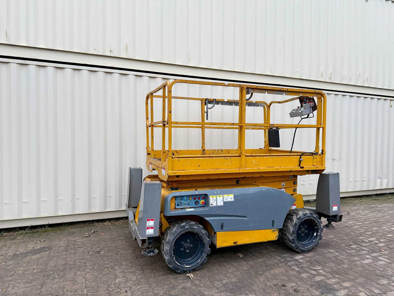HAULOTTE - COMPACT 10DX 4X4 DIESEL - 10.15 METERS - 2014 - AERIAL WORK PLATFORM - Aerial platform: picture 5 HAULOTTE - COMPACT 10DX 4X4 DIESEL - 10.15 METERS - 2014 - AERIAL WORK PLATFORM - Aerial platform: picture 5