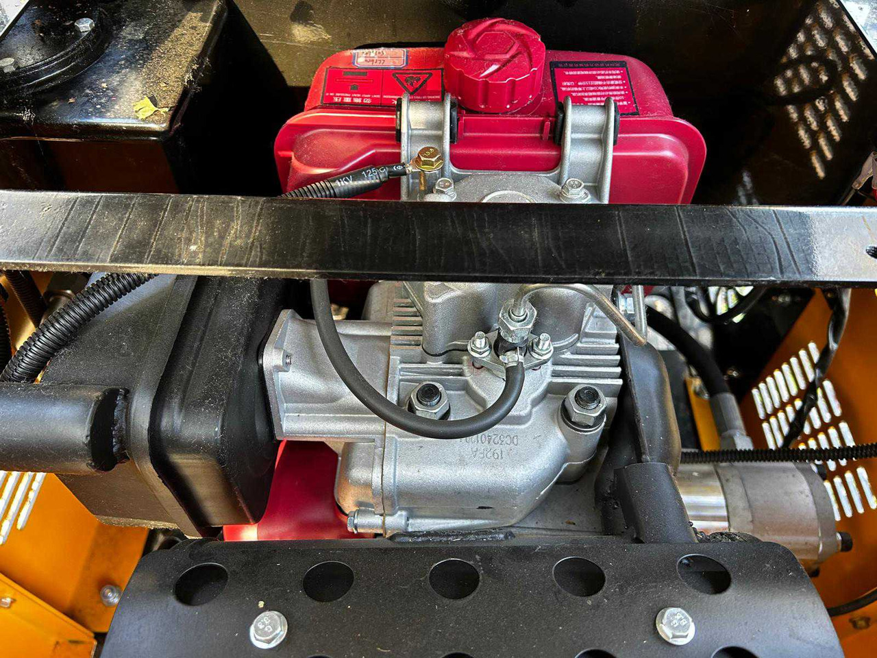 Mini excavator HT10 MINI EXCAVATOR 2025: picture 23