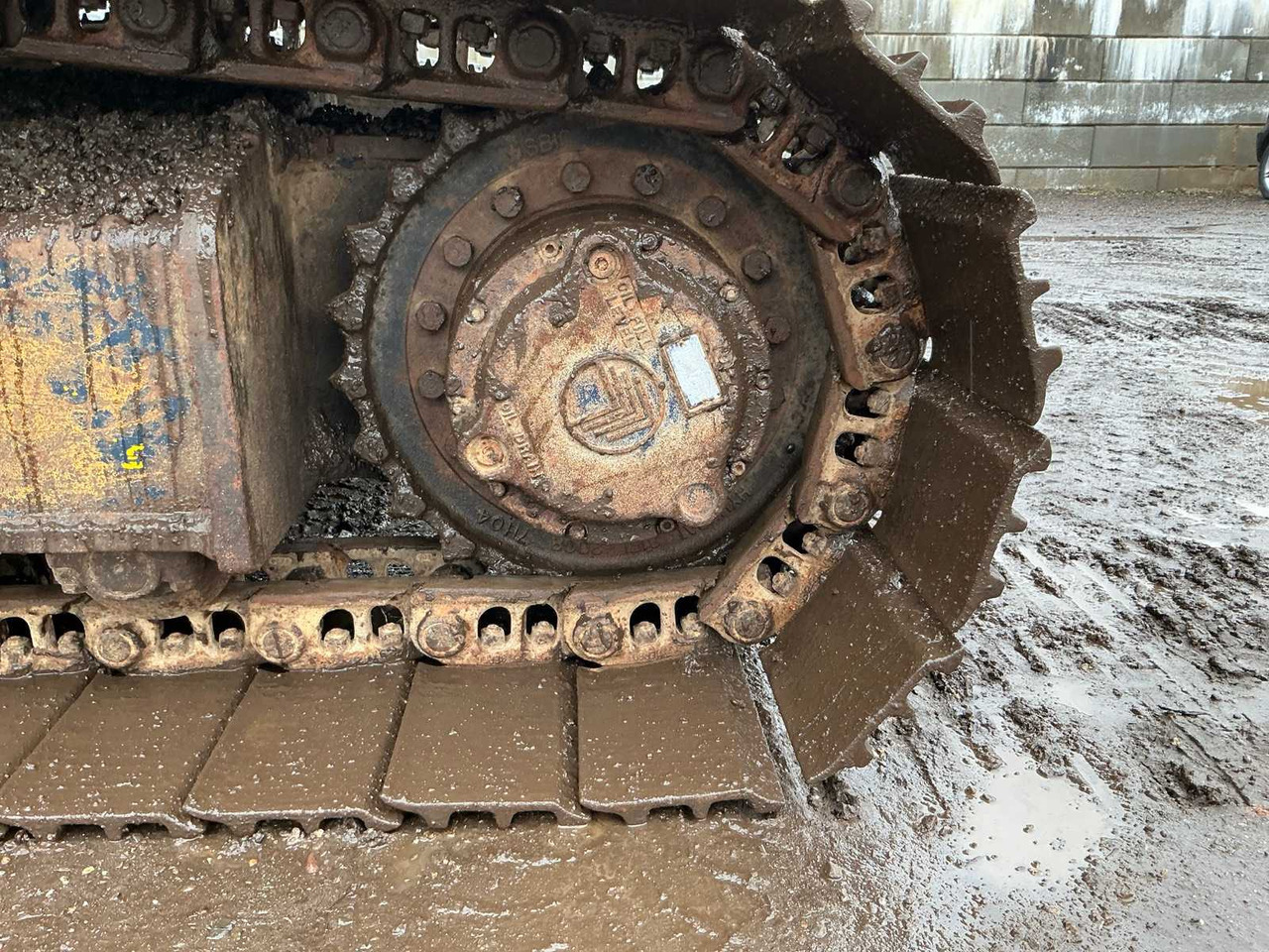 Excavator HYUNDAI ROBEX 180LC-3 CRAWLER EXCAVATOR: picture 10