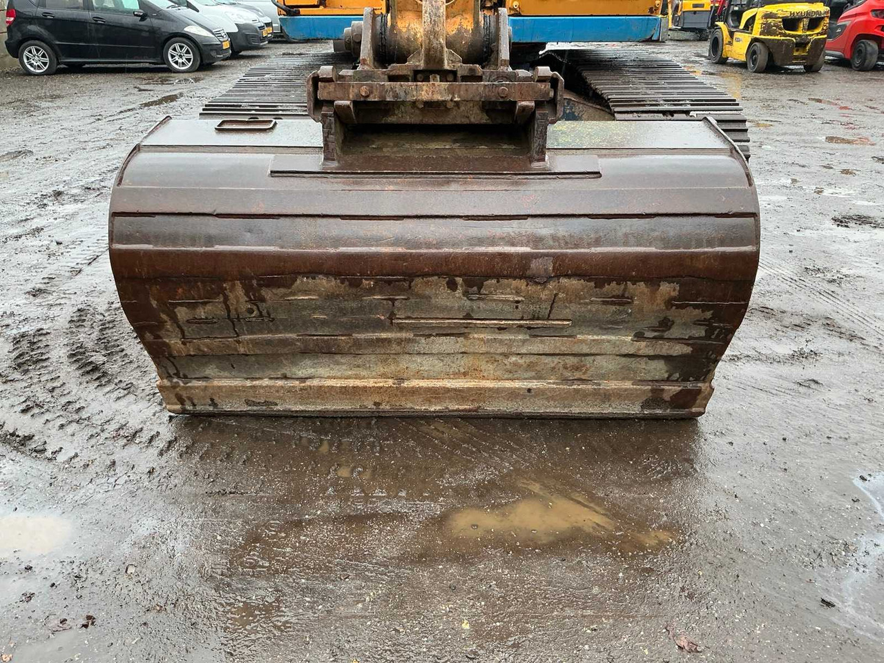 Excavator HYUNDAI ROBEX 180LC-3 CRAWLER EXCAVATOR: picture 13