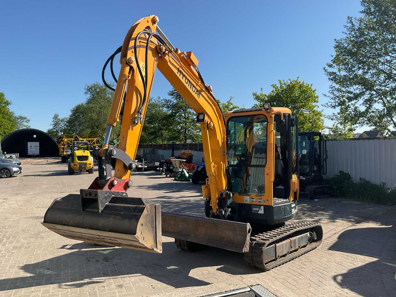 Hyundai Excabator Robex-35z-9A - Crawler excavator: picture 1 Hyundai Excabator Robex-35z-9A - Crawler excavator: picture 1