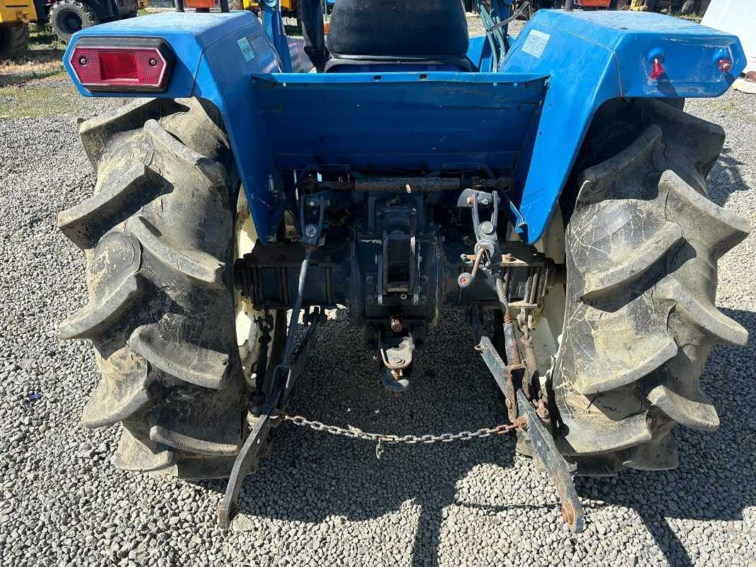 ISEKI 4-WHEEL DRIVE TRACTOR - Farm tractor: picture 5 ISEKI 4-WHEEL DRIVE TRACTOR - Farm tractor: picture 5