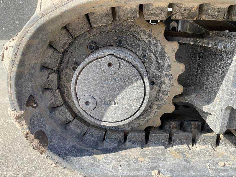 JCB - 2019 - 15C-1 - CRAWLER EXCAVATOR - Wheel excavator: picture 3 JCB - 2019 - 15C-1 - CRAWLER EXCAVATOR - Wheel excavator: picture 3