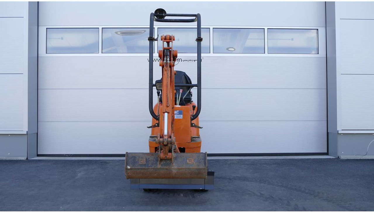 JCB 8008-CTS - Mini excavator: picture 5 JCB 8008-CTS - Mini excavator: picture 5