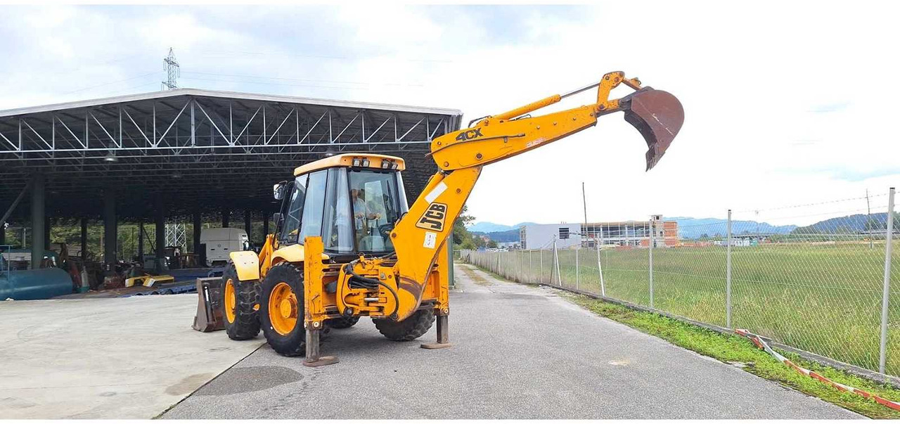 Backhoe loader JCB BACKHOE LOADER: picture 10 Backhoe loader JCB BACKHOE LOADER: picture 10