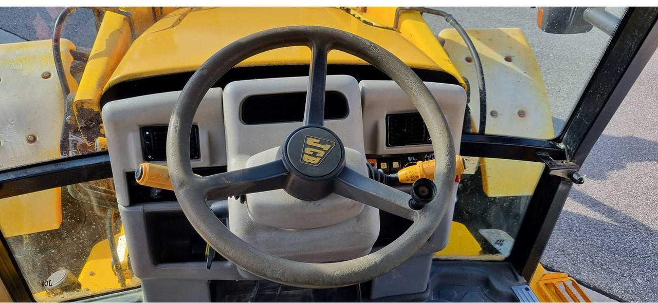 Backhoe loader JCB BACKHOE LOADER: picture 13 Backhoe loader JCB BACKHOE LOADER: picture 13