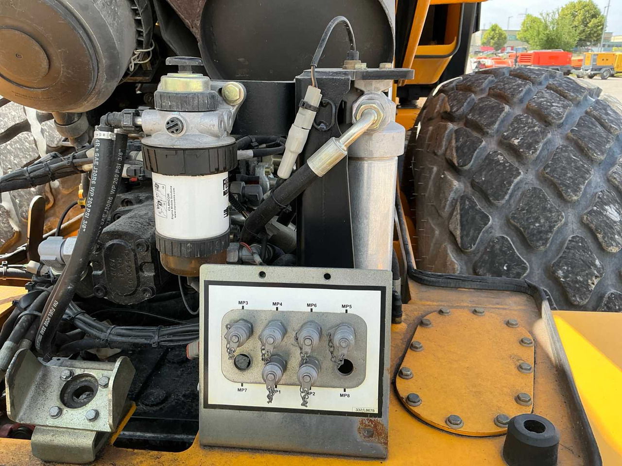 Road roller JCB VM115: picture 34