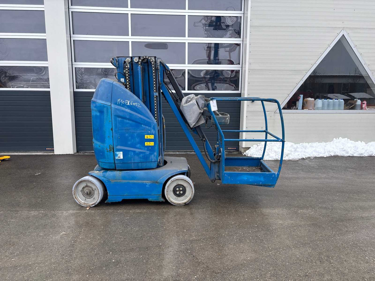 JLG - TOUCAN 10E - 2012 - 10M AERIAL WORK PLATFORM - WORK PLATFORM - LIFTING PLATFORM - Aerial platform: picture 1 JLG - TOUCAN 10E - 2012 - 10M AERIAL WORK PLATFORM - WORK PLATFORM - LIFTING PLATFORM - Aerial platform: picture 1