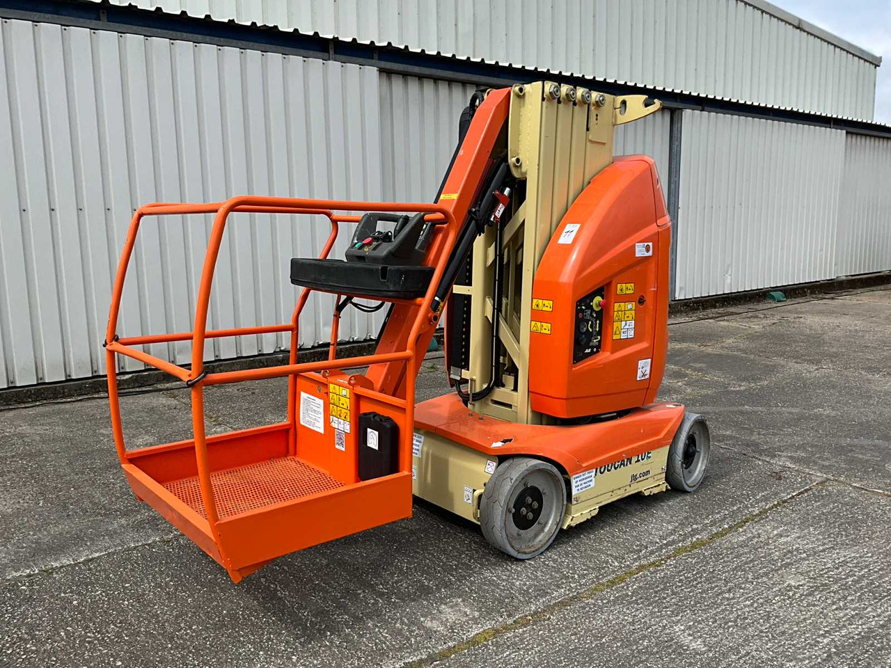 JLG Toucan 10 E - Aerial platform: picture 3 JLG Toucan 10 E - Aerial platform: picture 3