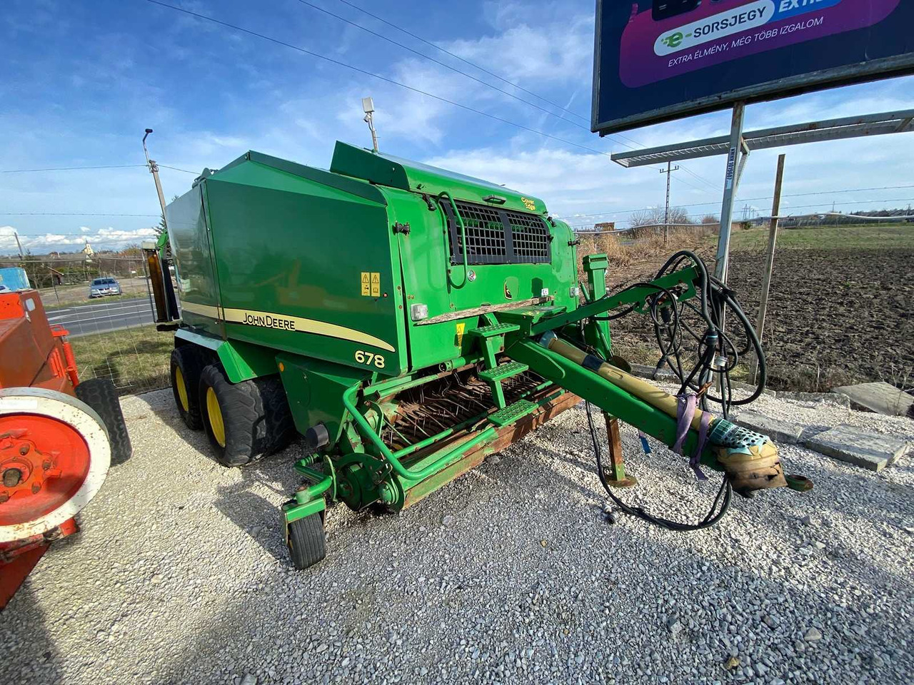 JOHN DEERE 678/HB/- - Round baler: picture 2 JOHN DEERE 678/HB/- - Round baler: picture 2