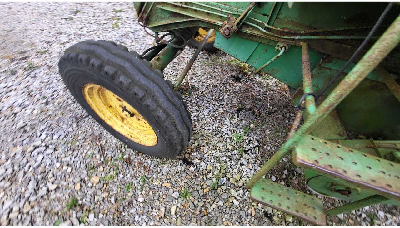 Combine harvester JOHN DEERE 950 COMBINE HARVESTER: picture 9 Combine harvester JOHN DEERE 950 COMBINE HARVESTER: picture 9