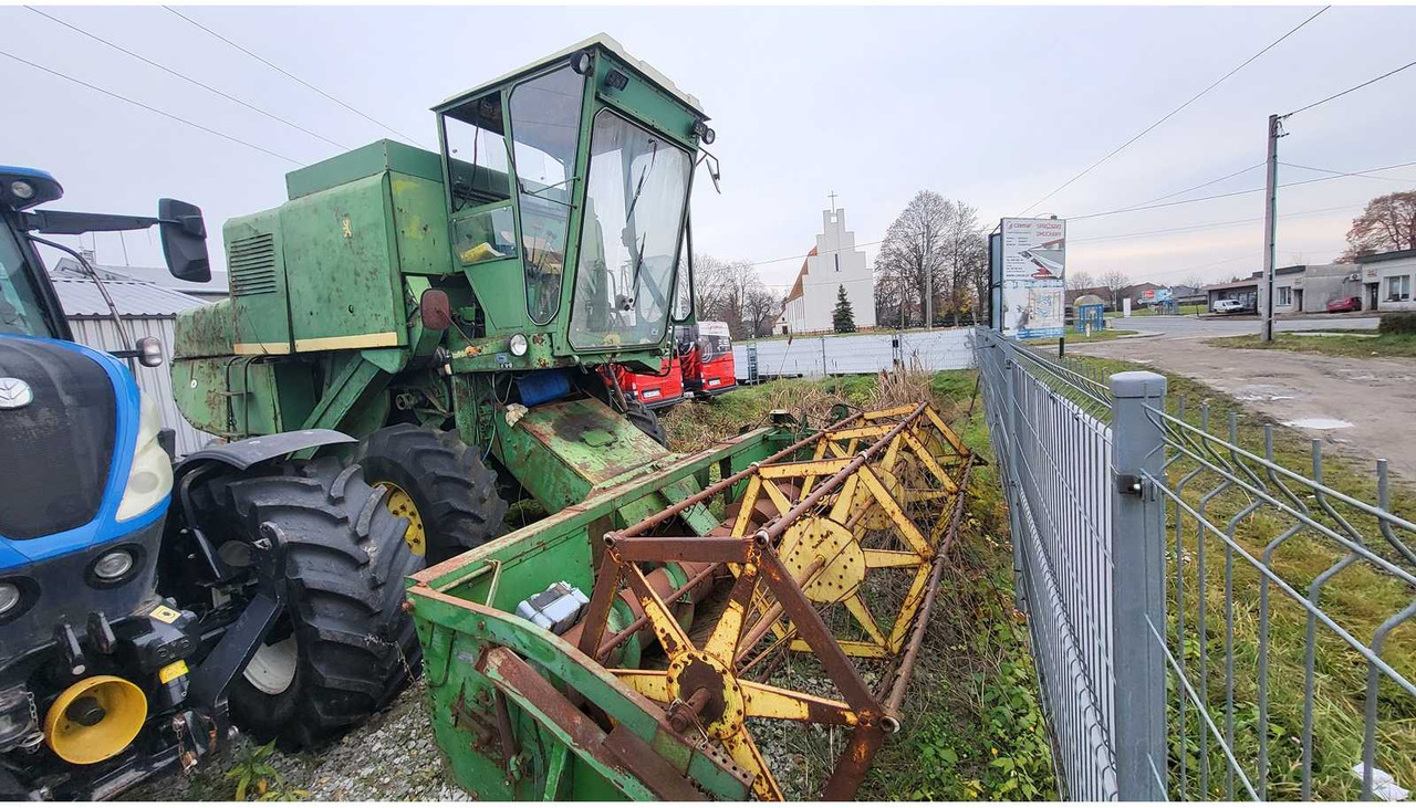 JOHN DEERE 950 COMBINE HARVESTER - Combine harvester: picture 2 JOHN DEERE 950 COMBINE HARVESTER - Combine harvester: picture 2
