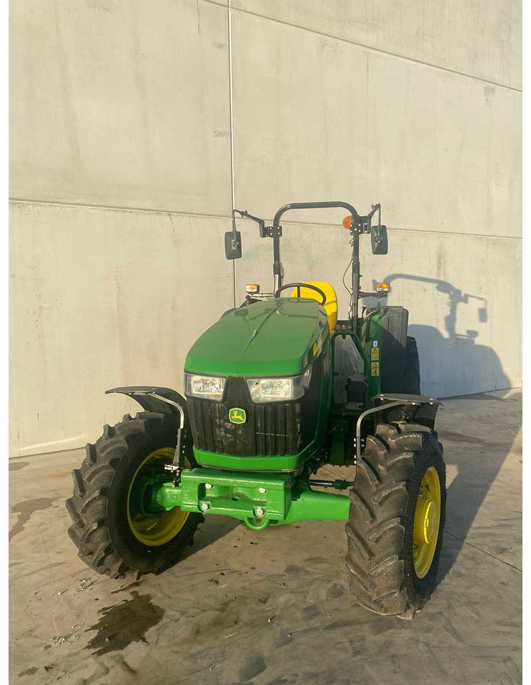 John Deere 5050E - Farm tractor: picture 2 John Deere 5050E - Farm tractor: picture 2