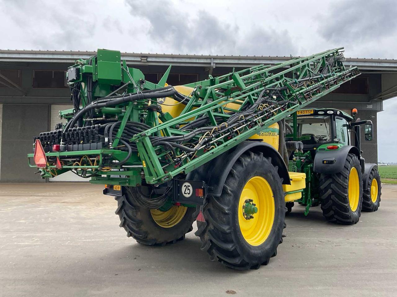 John Deere 840 - Sprayer: picture 5 John Deere 840 - Sprayer: picture 5
