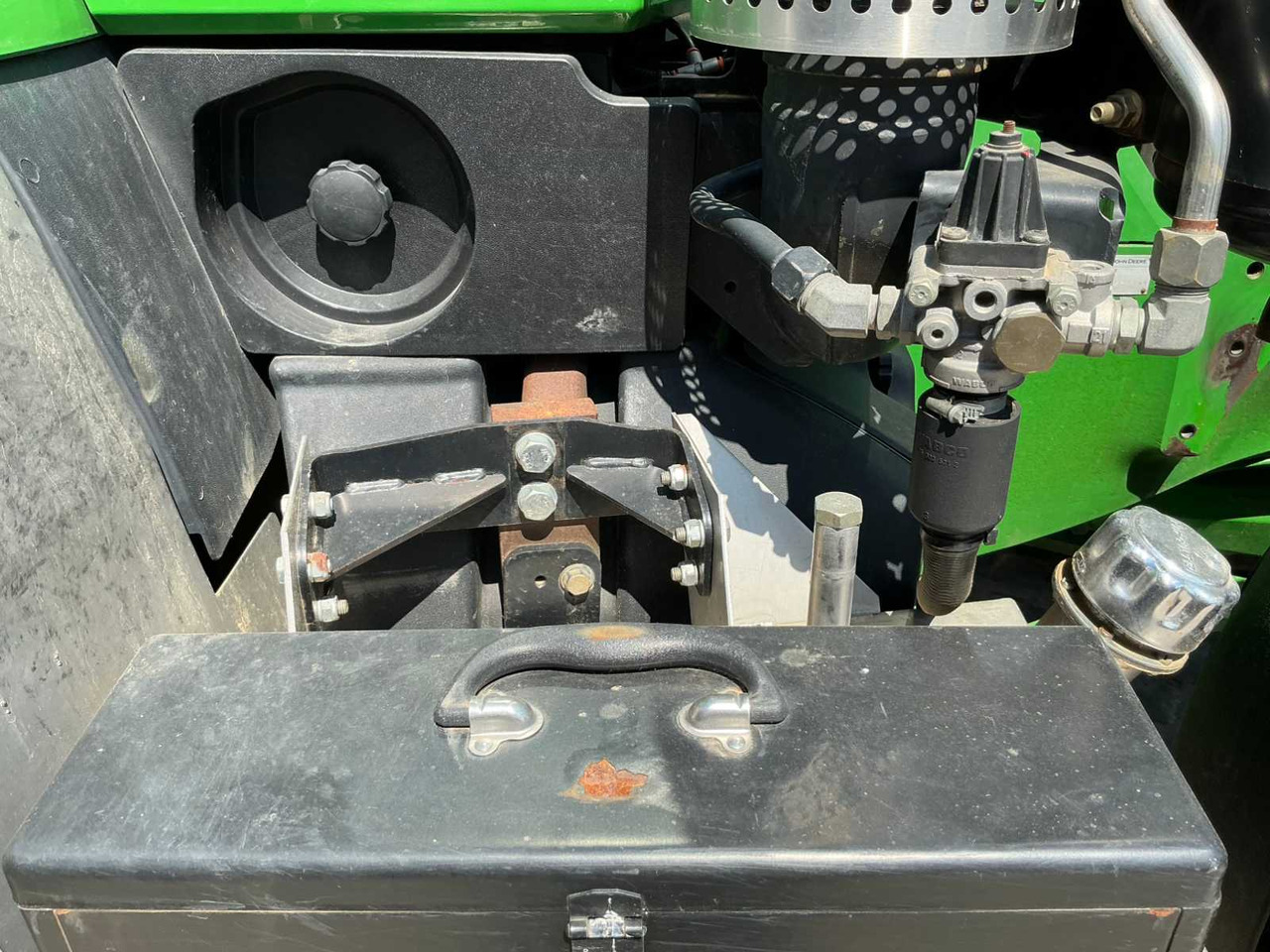 Farm tractor John Deere MR 7830: picture 31