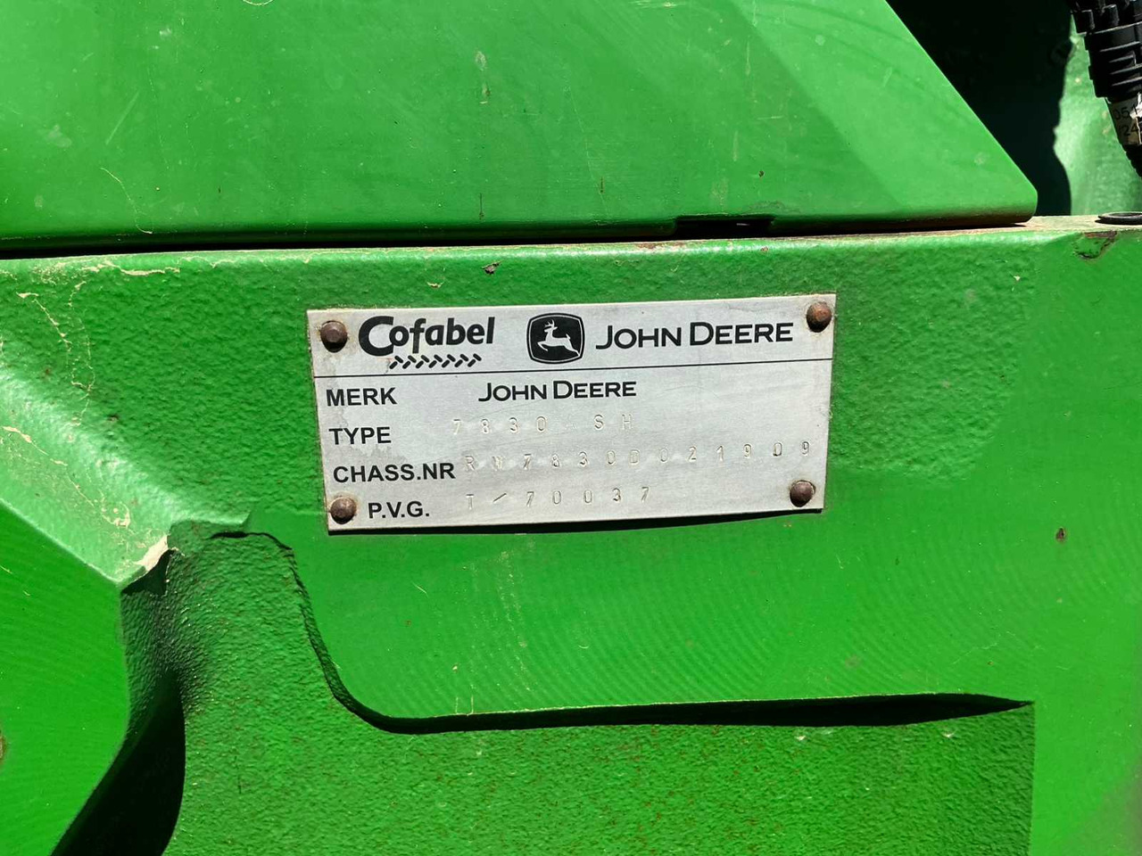 Farm tractor John Deere MR 7830: picture 42