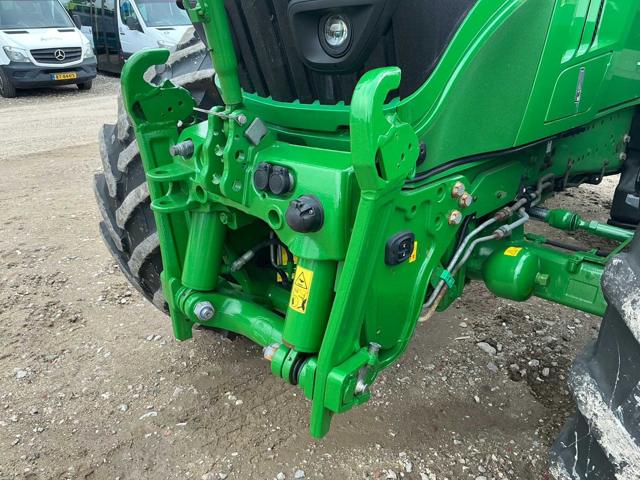John deere 6155R - Farm tractor: picture 5 John deere 6155R - Farm tractor: picture 5