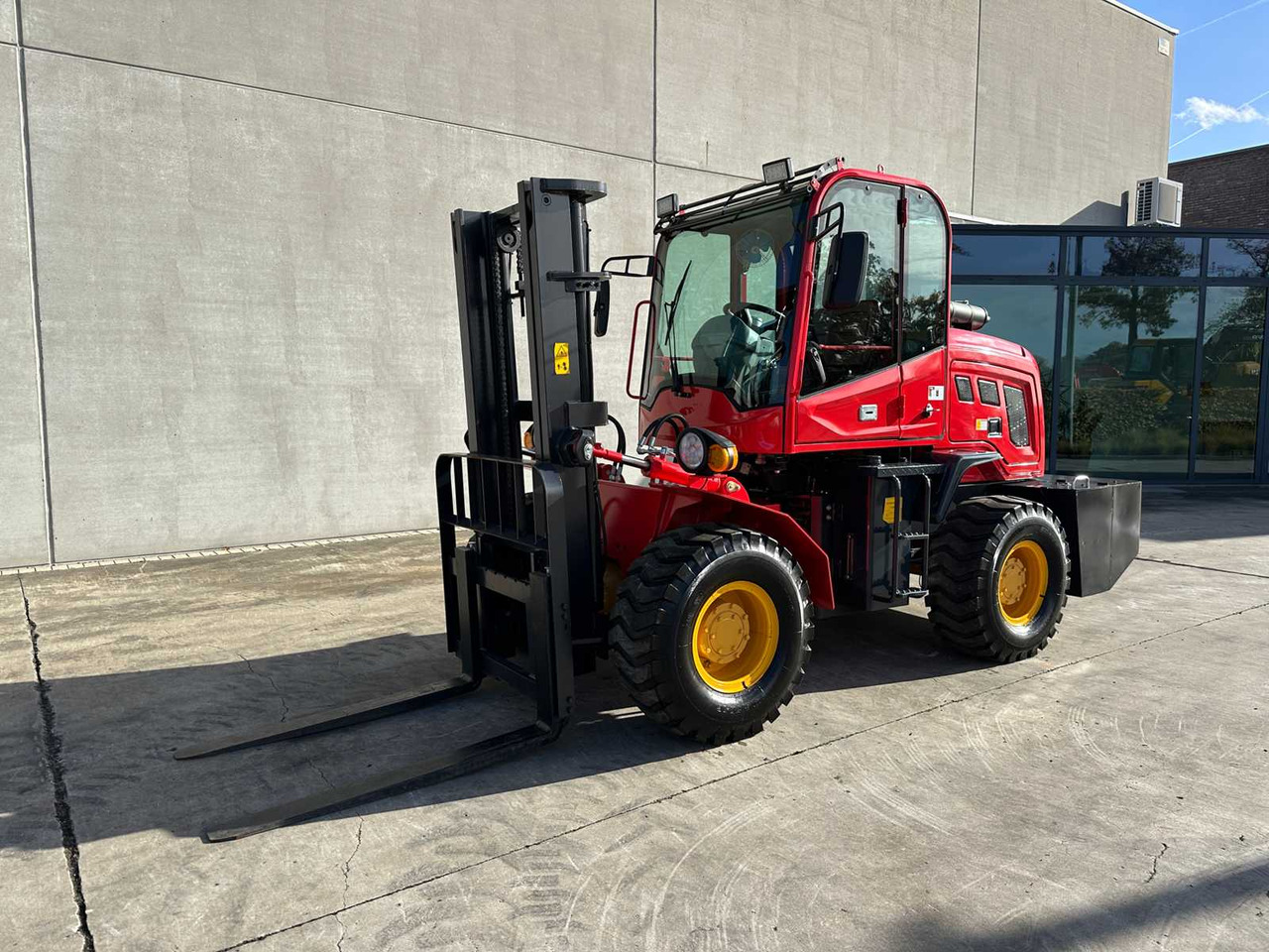 KUL - 2025 - RTF-3500 - FORKLIFT TRUCK - Forklift: picture 1 KUL - 2025 - RTF-3500 - FORKLIFT TRUCK - Forklift: picture 1