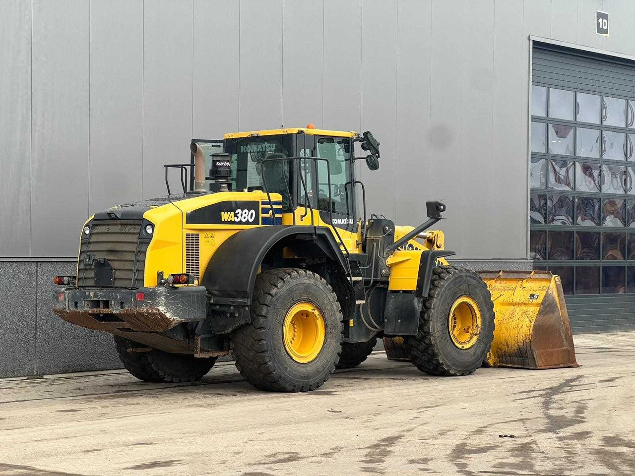 Komatsu WA380-7 - Wheel loader: picture 4 Komatsu WA380-7 - Wheel loader: picture 4