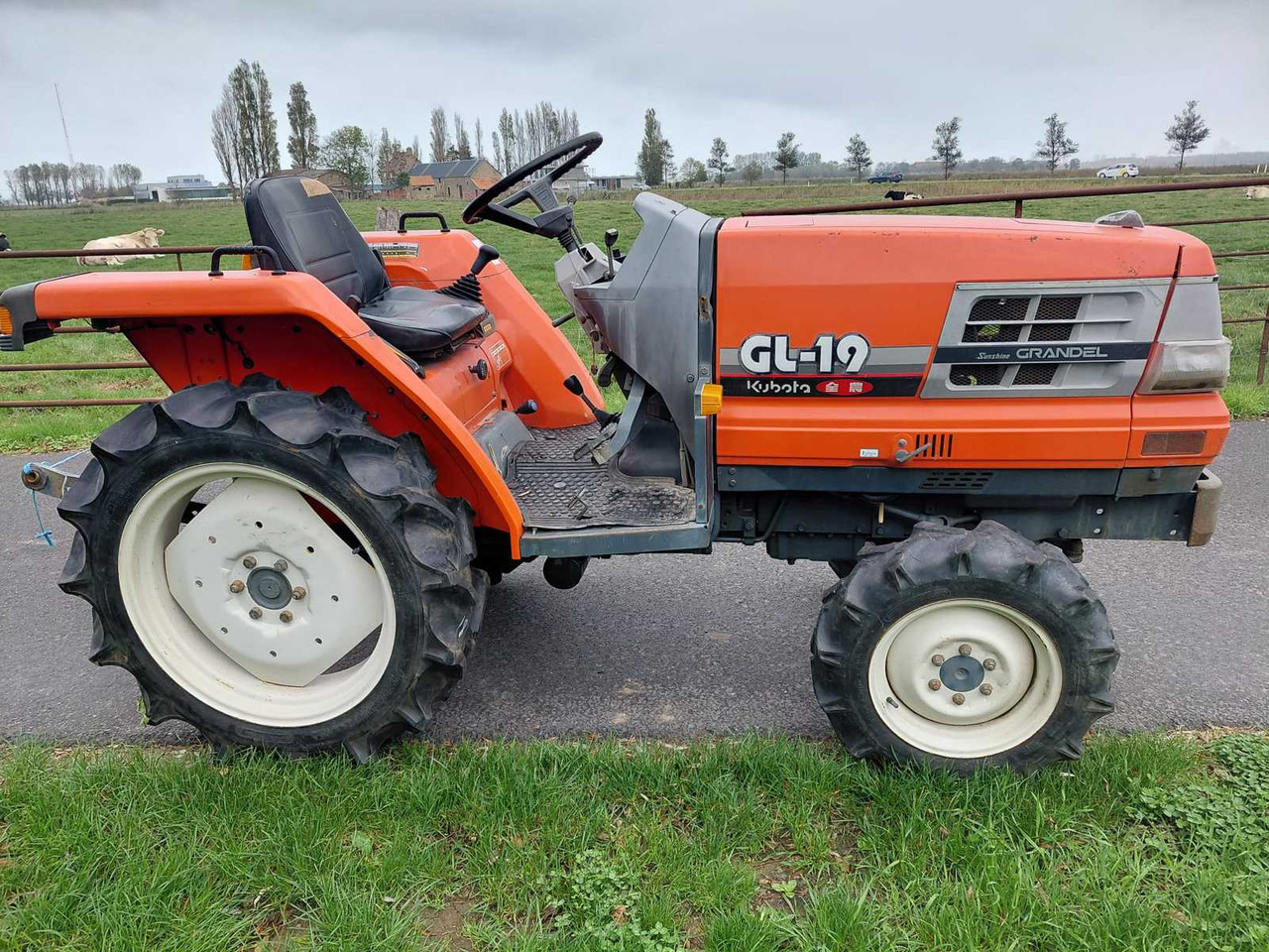 Kubota GL-19 - Compact tractor: picture 1 Kubota GL-19 - Compact tractor: picture 1