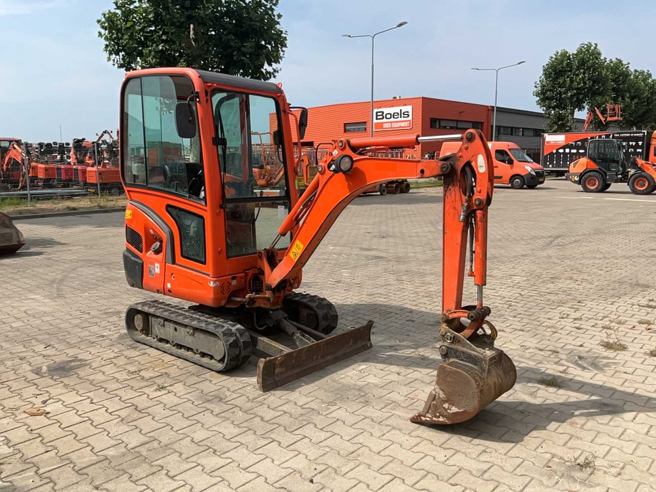 Kubota KX016-4 - Mini excavator: picture 3 Kubota KX016-4 - Mini excavator: picture 3