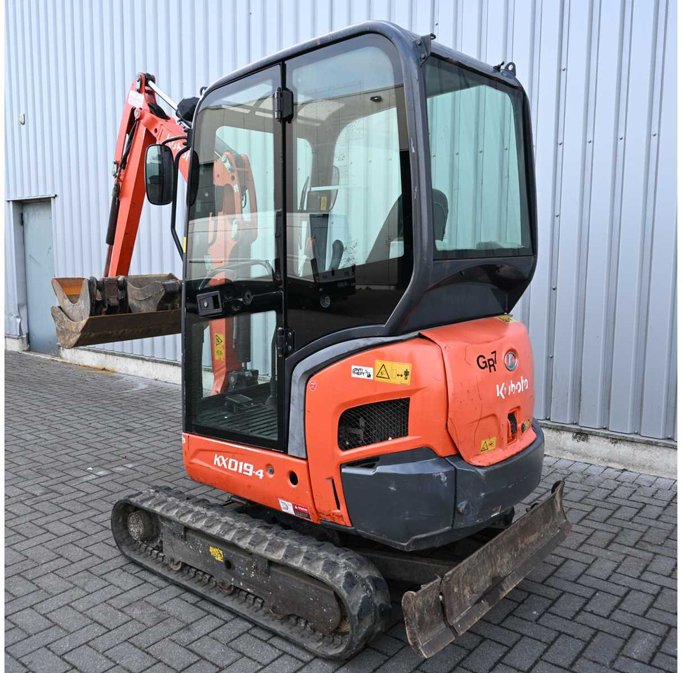 Kubota KX019-4 - Crawler excavator: picture 3 Kubota KX019-4 - Crawler excavator: picture 3