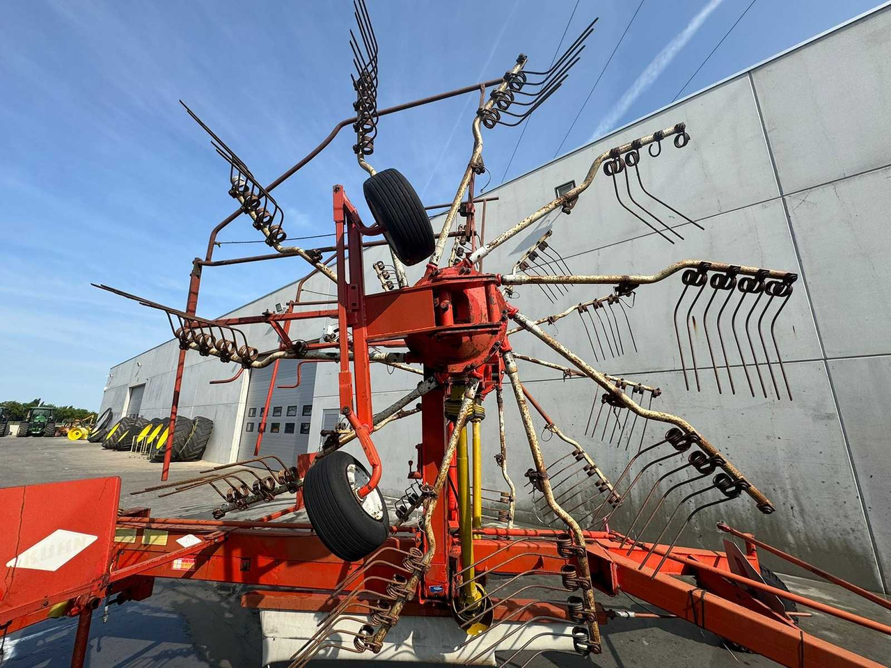 Tedding equipment Kuhn GA7301: picture 9