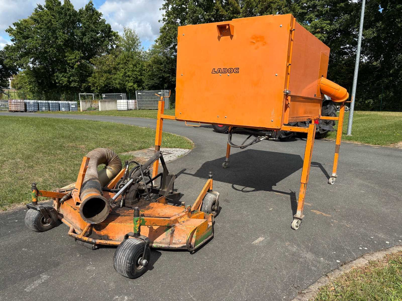 LADOG Mähwerk LRM1800HAX, Mähcontainer LGSC129 - Flail mower/ Mulcher: picture 1 LADOG Mähwerk LRM1800HAX, Mähcontainer LGSC129 - Flail mower/ Mulcher: picture 1