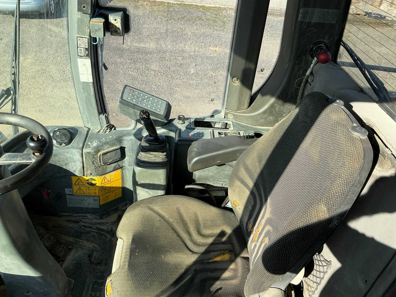 LIEBHERR - L576 - SHOVEL - 2014 - Wheel loader: picture 5 LIEBHERR - L576 - SHOVEL - 2014 - Wheel loader: picture 5