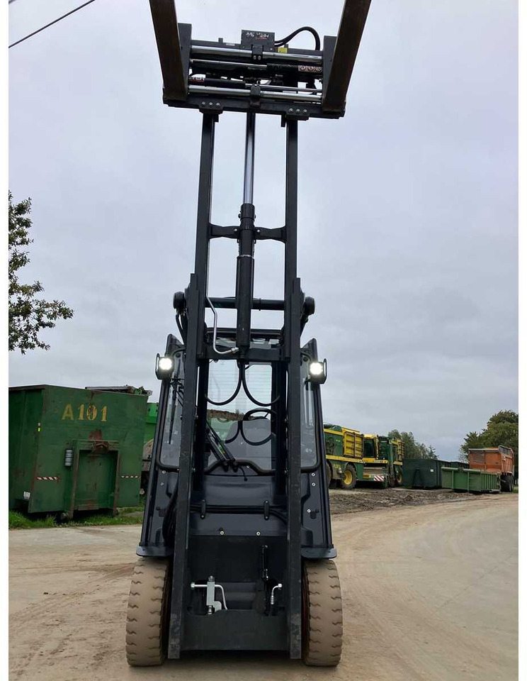 LINDE E25-01 FORKLIFT 2018 - Forklift: picture 3 LINDE E25-01 FORKLIFT 2018 - Forklift: picture 3