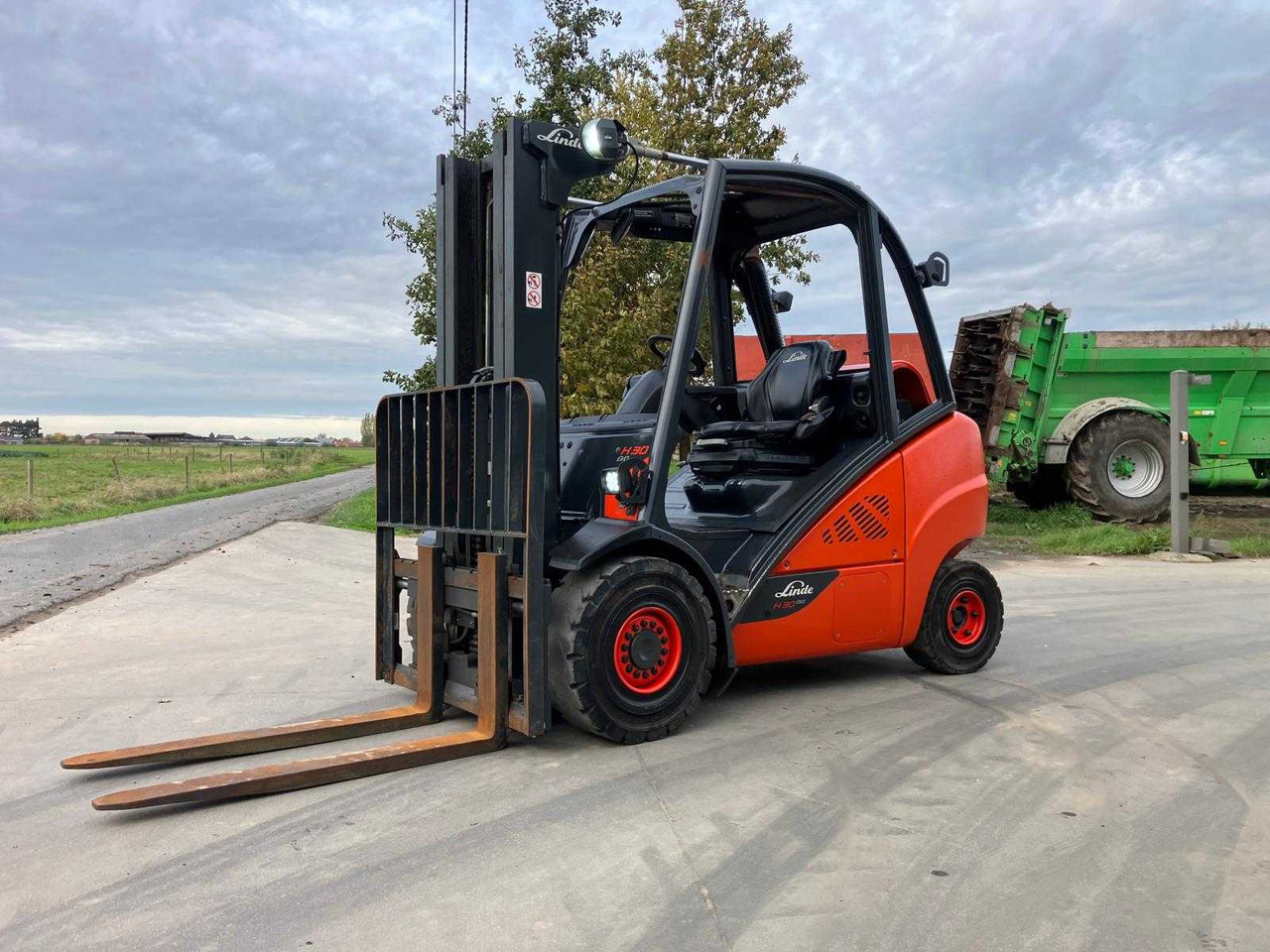 LINDE H30T-02 FORKLIFT 2019 - Forklift: picture 1 LINDE H30T-02 FORKLIFT 2019 - Forklift: picture 1