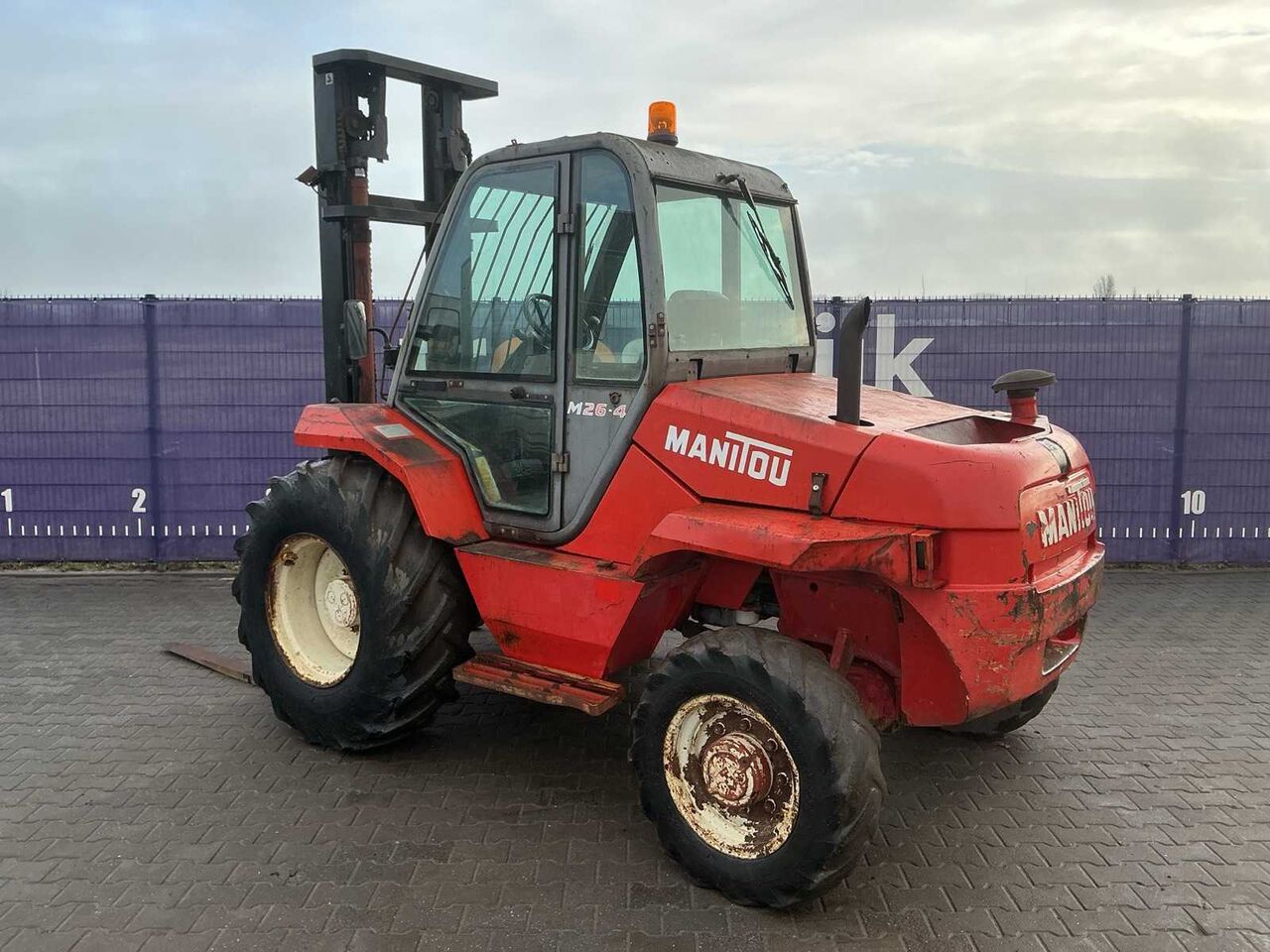 MANITOU - M26-4 - ROUGH TERRAIN - FORKLIFT - 4WD/AWD - Forklift: picture 3 MANITOU - M26-4 - ROUGH TERRAIN - FORKLIFT - 4WD/AWD - Forklift: picture 3