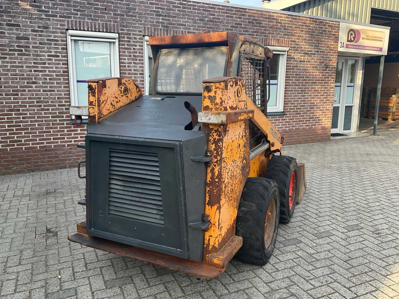 Mustang 2044 - Skid steer loader: picture 5 Mustang 2044 - Skid steer loader: picture 5