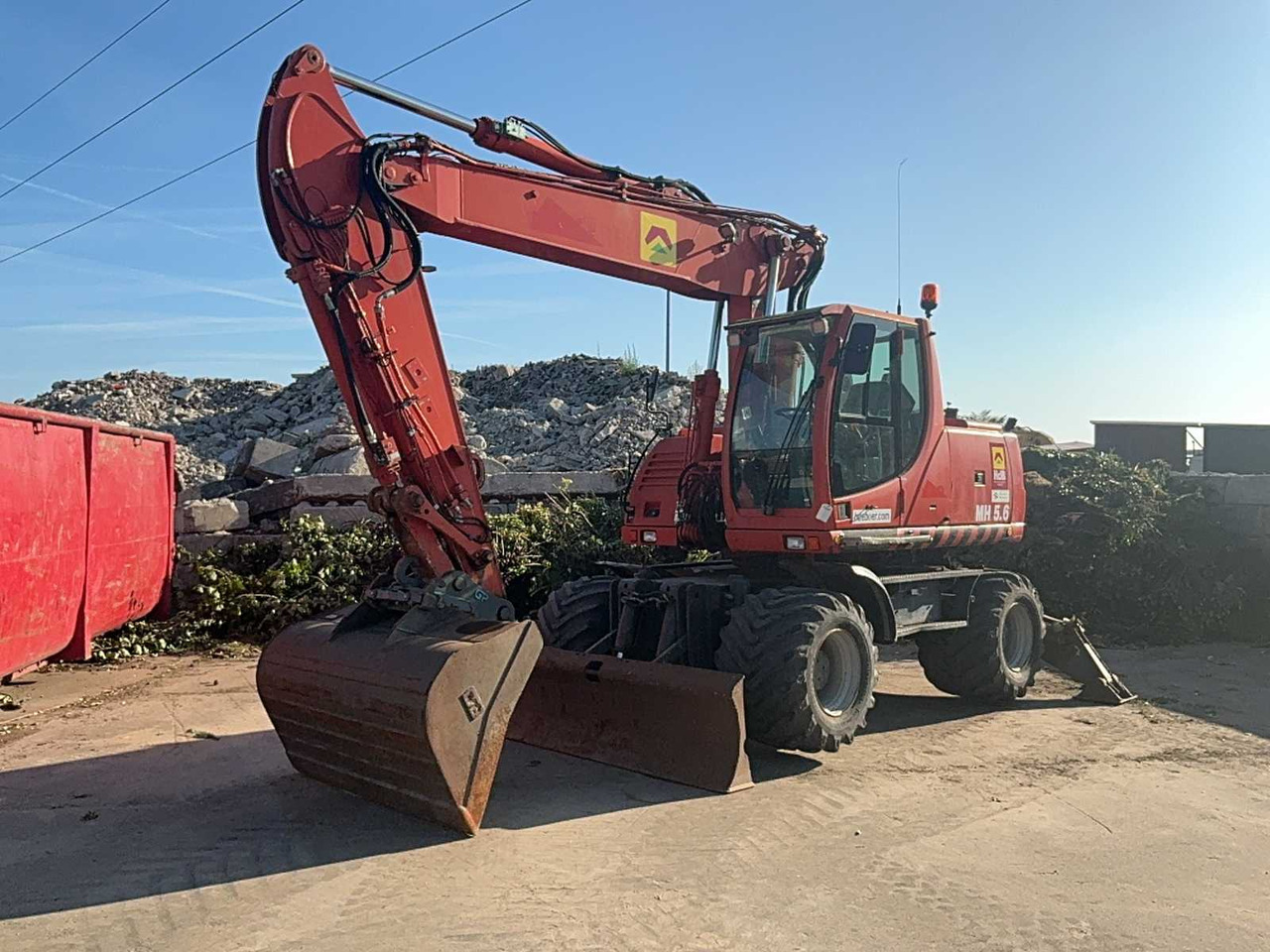 New holland MH 5.6 - Wheel excavator: picture 1 New holland MH 5.6 - Wheel excavator: picture 1