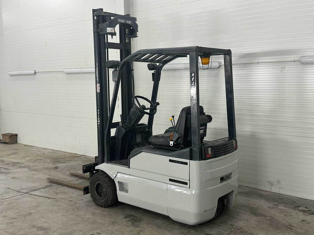 OM - EU 3/15 - FORKLIFT TRUCKS - 1997 - Forklift: picture 3 OM - EU 3/15 - FORKLIFT TRUCKS - 1997 - Forklift: picture 3