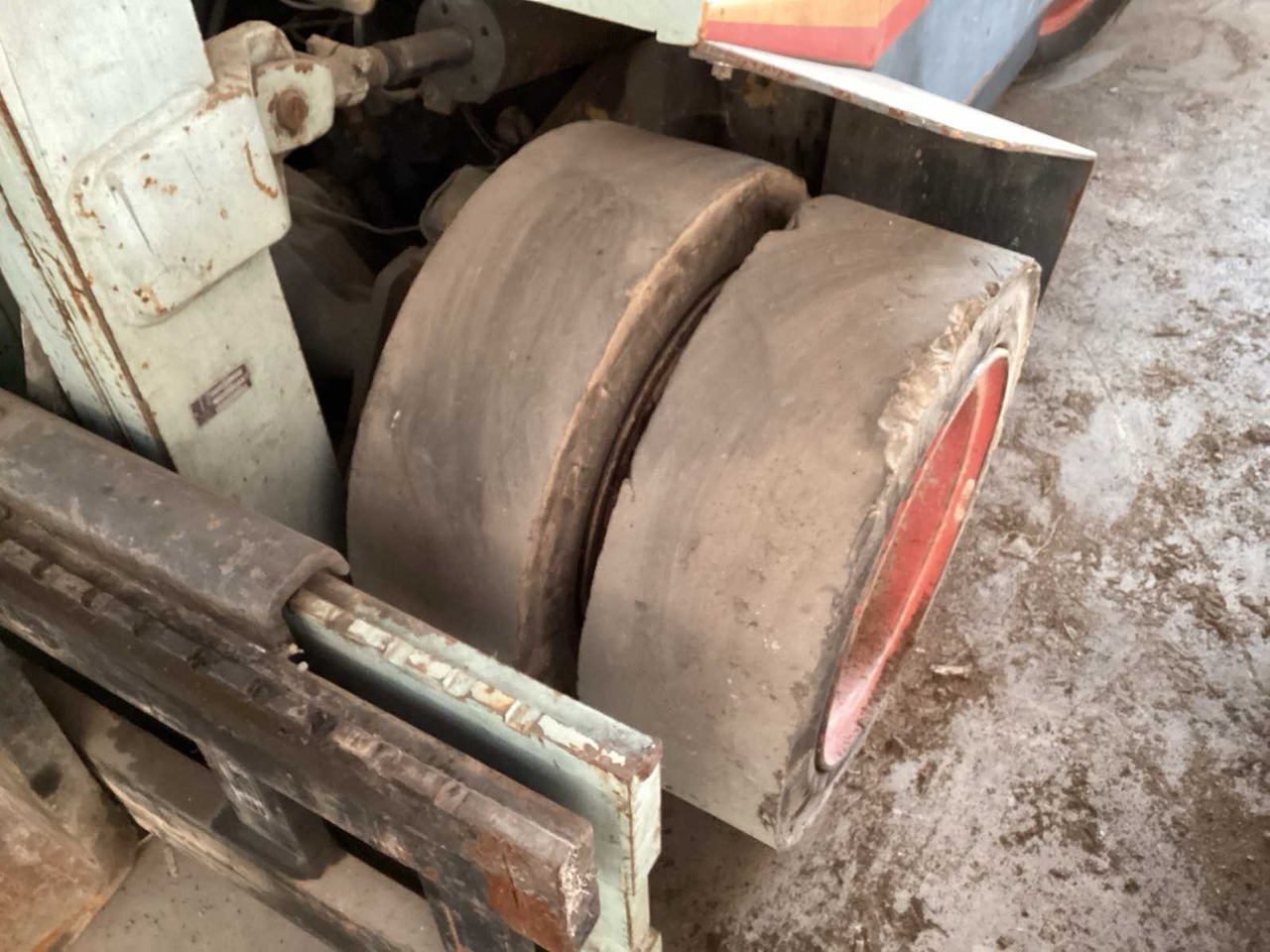 OM FORKLIFT - Forklift: picture 4 OM FORKLIFT - Forklift: picture 4