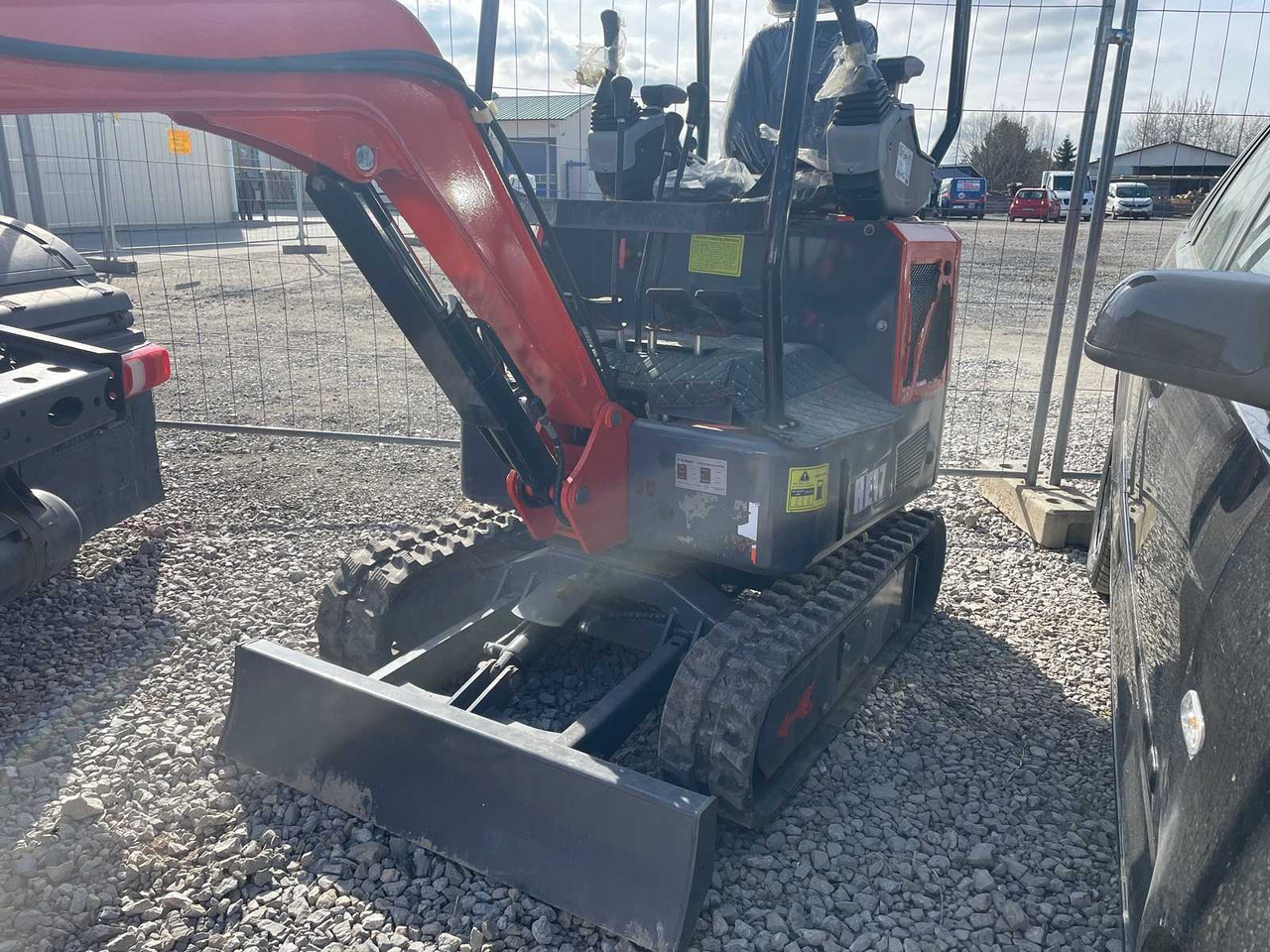 Plus Power - Mini excavator: picture 5 Plus Power - Mini excavator: picture 5