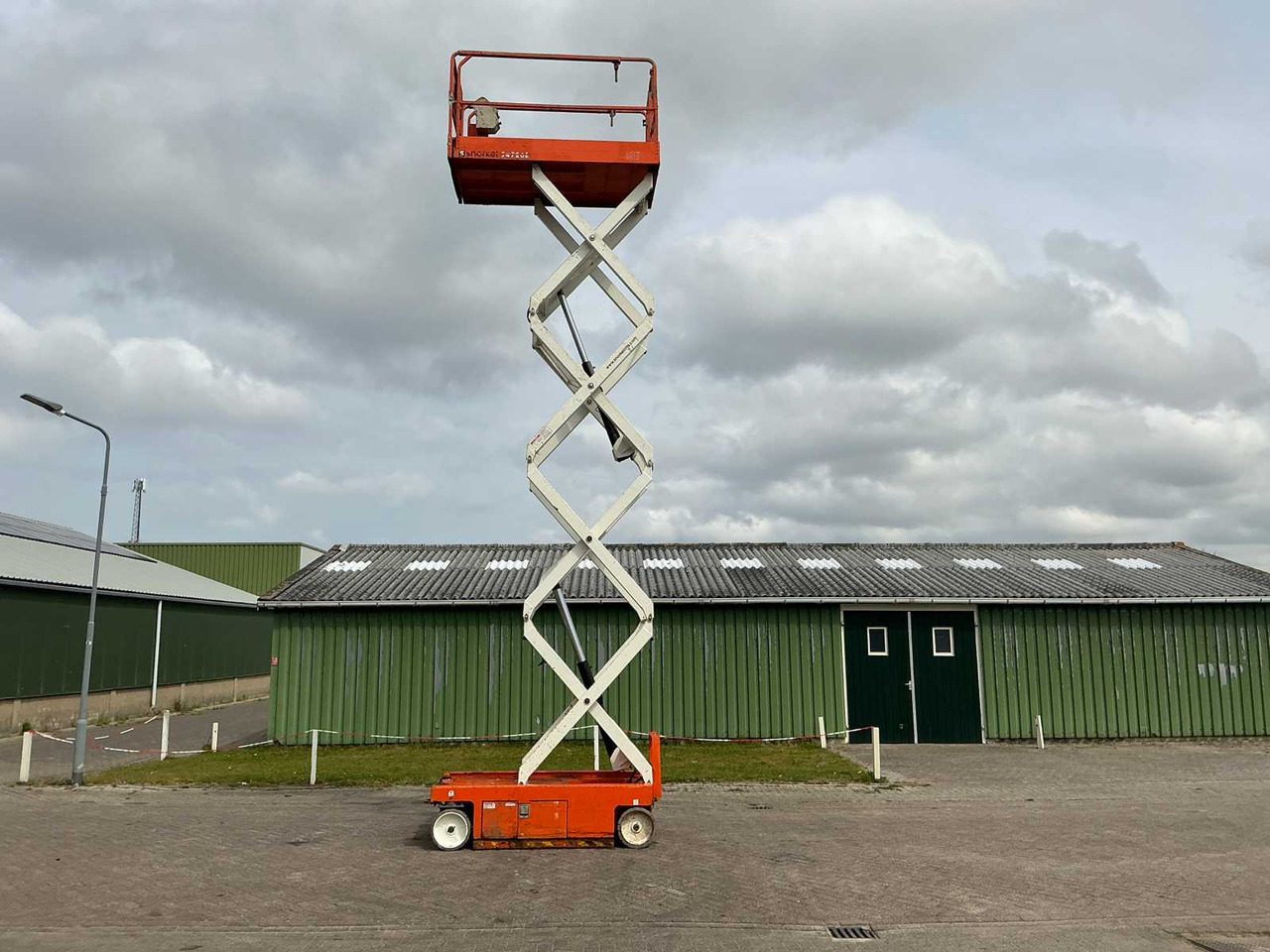 Aerial platform SNORKEL S4726E: picture 7