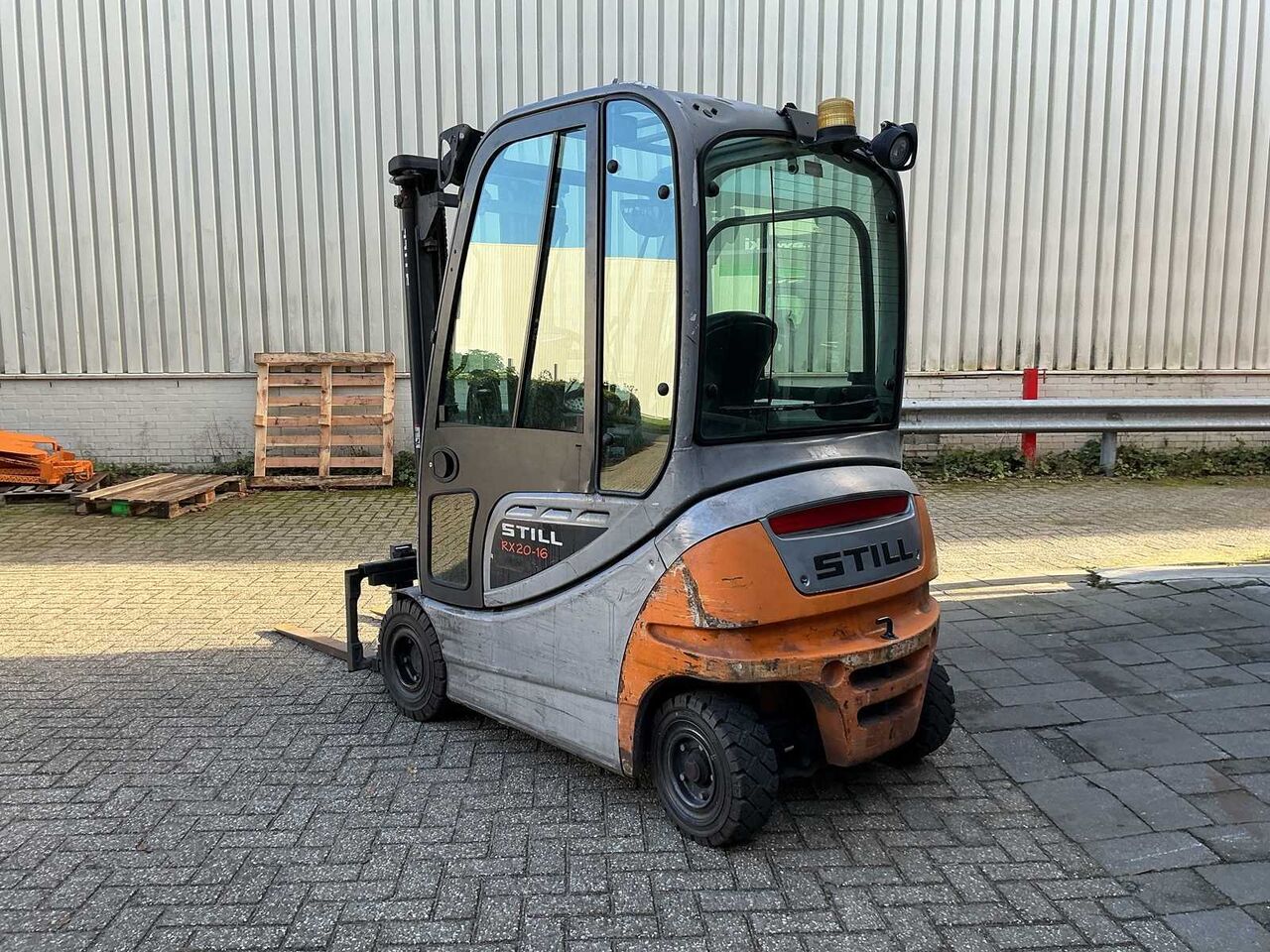 STILL - RX20-16 - FORKLIFT TRUCKS - 2014 - Forklift: picture 3 STILL - RX20-16 - FORKLIFT TRUCKS - 2014 - Forklift: picture 3