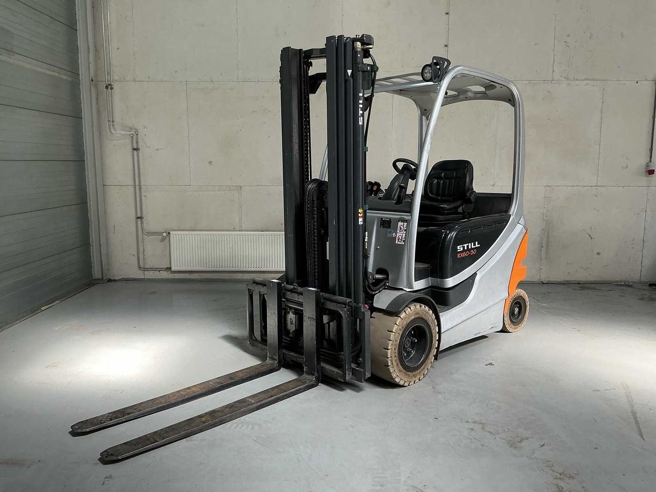 STILL - RX60-30 - FORKLIFT TRUCKS - 2008 - Forklift: picture 1 STILL - RX60-30 - FORKLIFT TRUCKS - 2008 - Forklift: picture 1