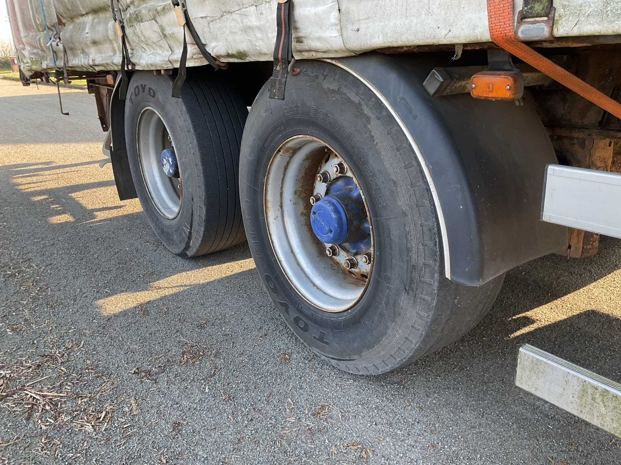 1999 - NETAM-FRUEHAUF - ONCR 30 218 A - SEMI-TRAILER - Semi-trailer: picture 5 1999 - NETAM-FRUEHAUF - ONCR 30 218 A - SEMI-TRAILER - Semi-trailer: picture 5