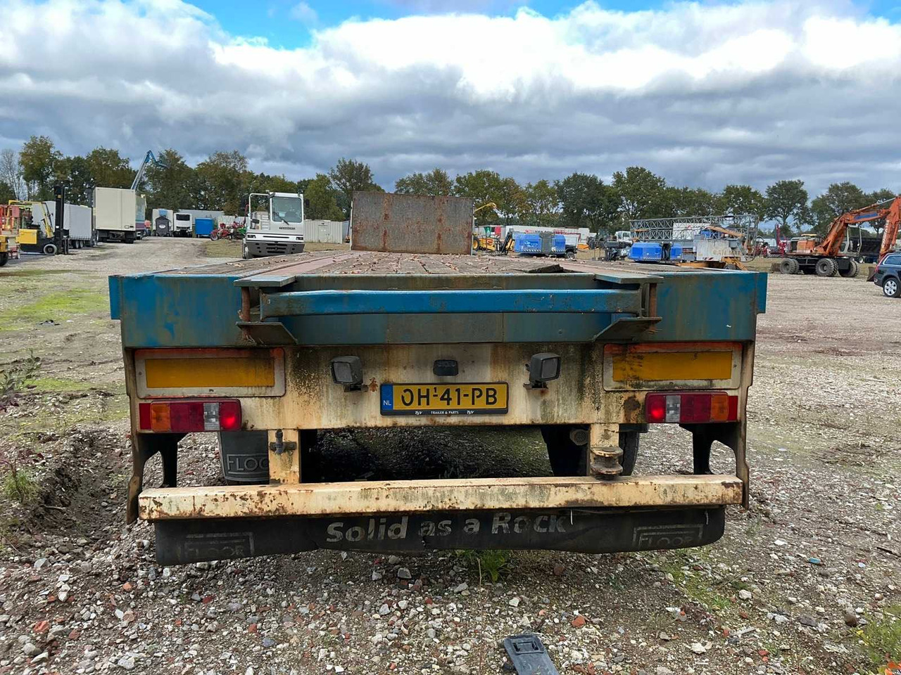 2004 FLOOR FLO-17-30K1 SEMI-TRAILER - Semi-trailer: picture 5 2004 FLOOR FLO-17-30K1 SEMI-TRAILER - Semi-trailer: picture 5