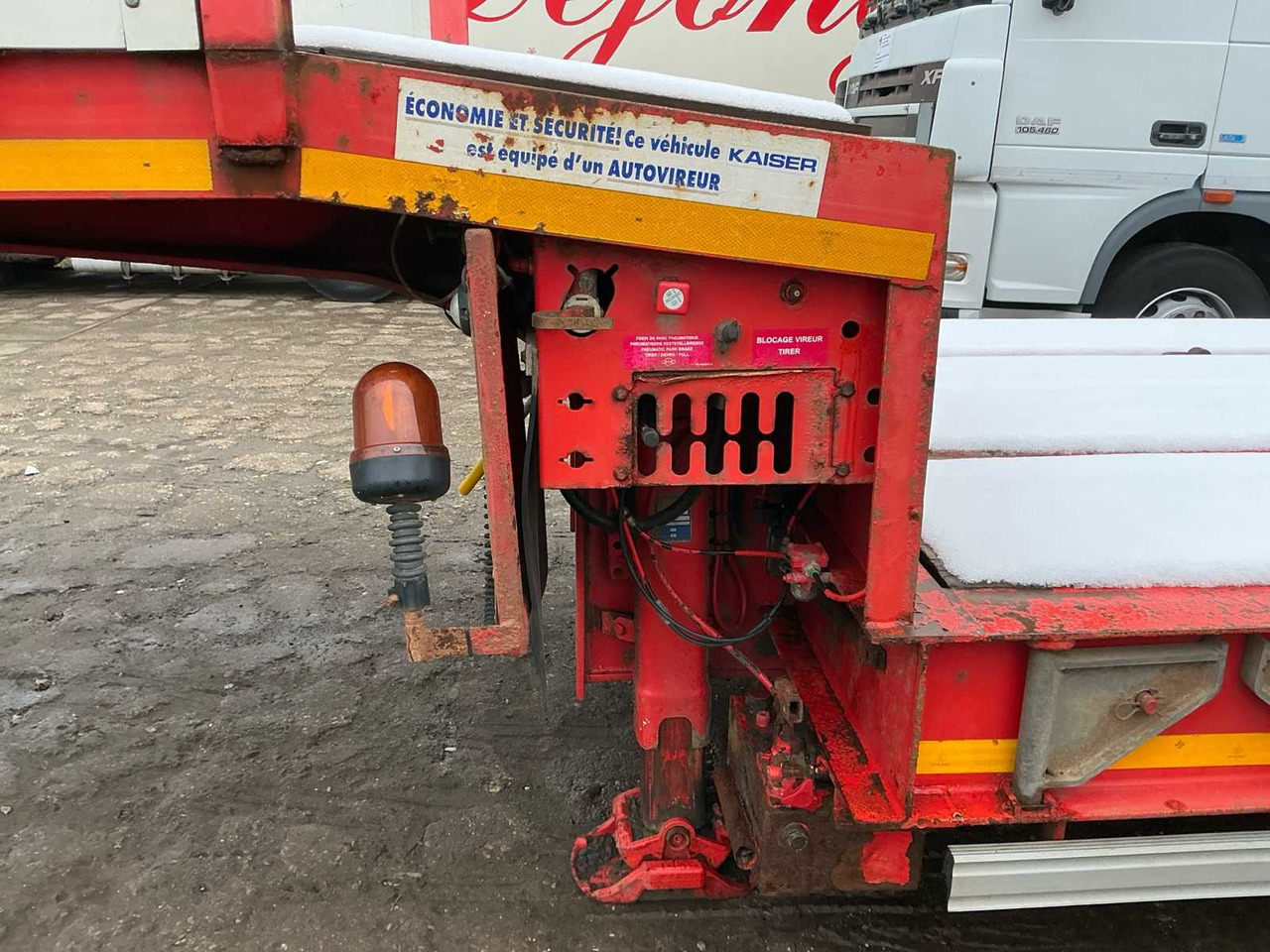 2010 ROBUST KAISER LOW LOADER SEMI-TRAILER - Semi-trailer: picture 4 2010 ROBUST KAISER LOW LOADER SEMI-TRAILER - Semi-trailer: picture 4