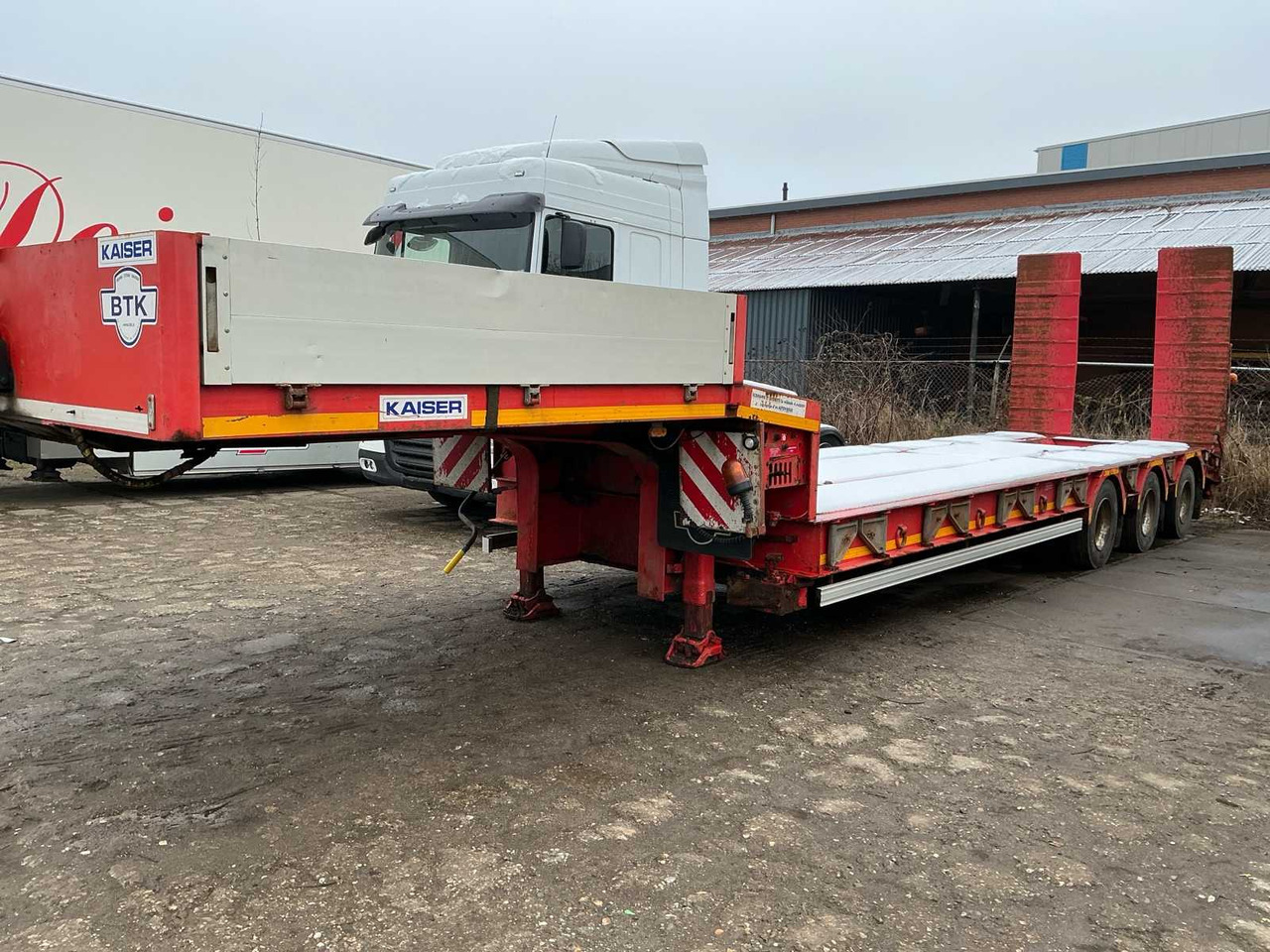 2010 ROBUST KAISER LOW LOADER SEMI-TRAILER - Semi-trailer: picture 2 2010 ROBUST KAISER LOW LOADER SEMI-TRAILER - Semi-trailer: picture 2
